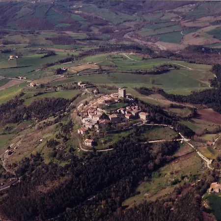 Tuscan Hilltop Getaway *