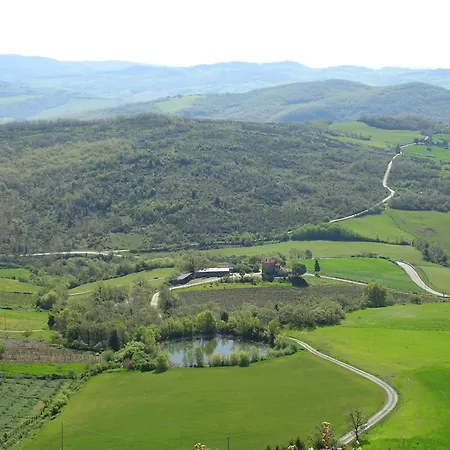 Tuscan Hilltop Getaway