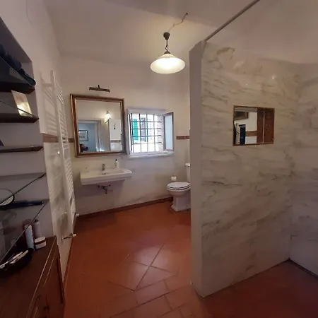 Tuscan Hilltop Getaway 度假居 *