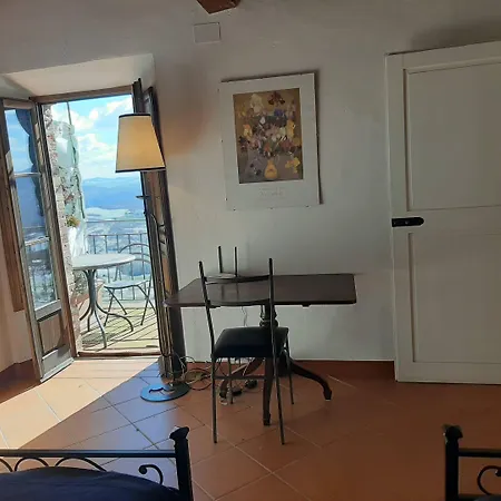 度假居 Tuscan Hilltop Getaway Montecastelli Pisano